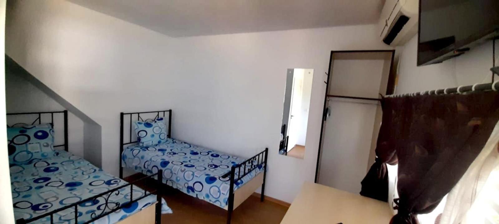 ヴァマ・ヴェケCasa Calinアパートメント エクステリア 写真